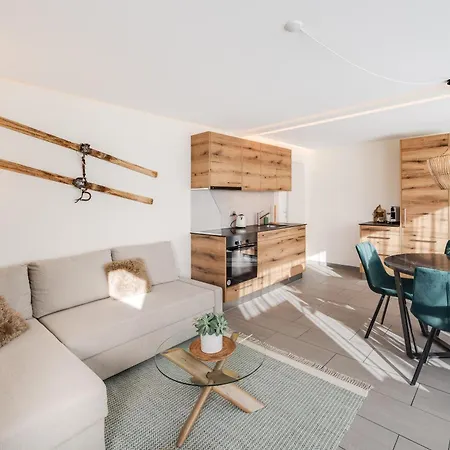 Bijou Lohnerblick - Sonnig Mit Terrasse&bergsicht Daire Adelboden