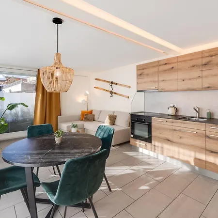 Apartamento Bijou Lohnerblick - Sonnig Mit Terrasse&bergsicht